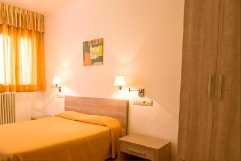 Hostal Muntanya Artesa de Segre Ruang foto