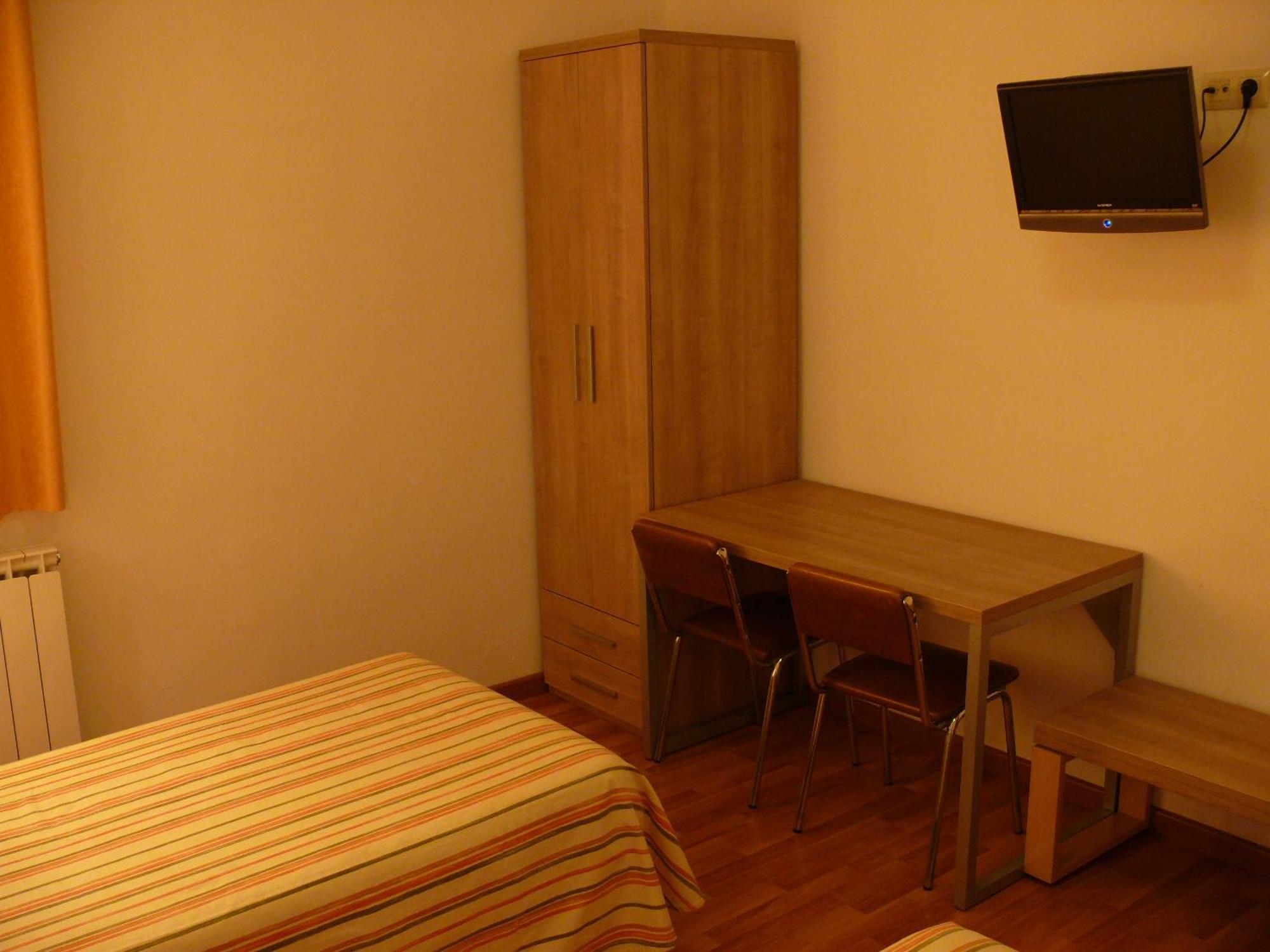 Hostal Muntanya Artesa de Segre Bagian luar foto