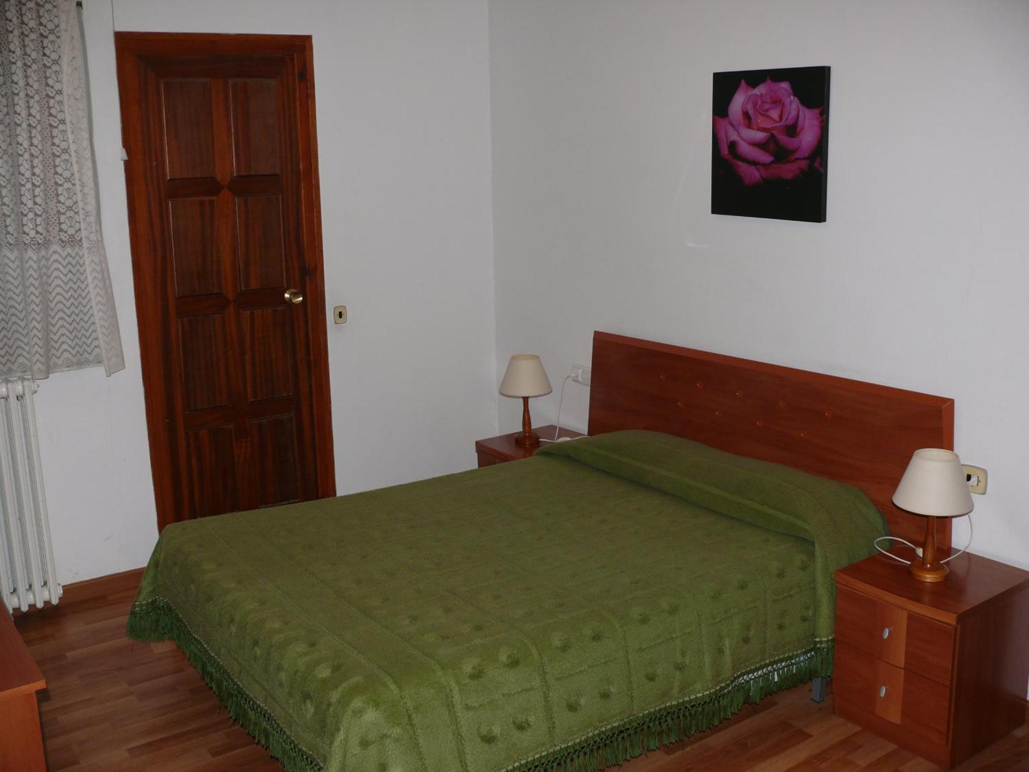 Hostal Muntanya Artesa de Segre Bagian luar foto